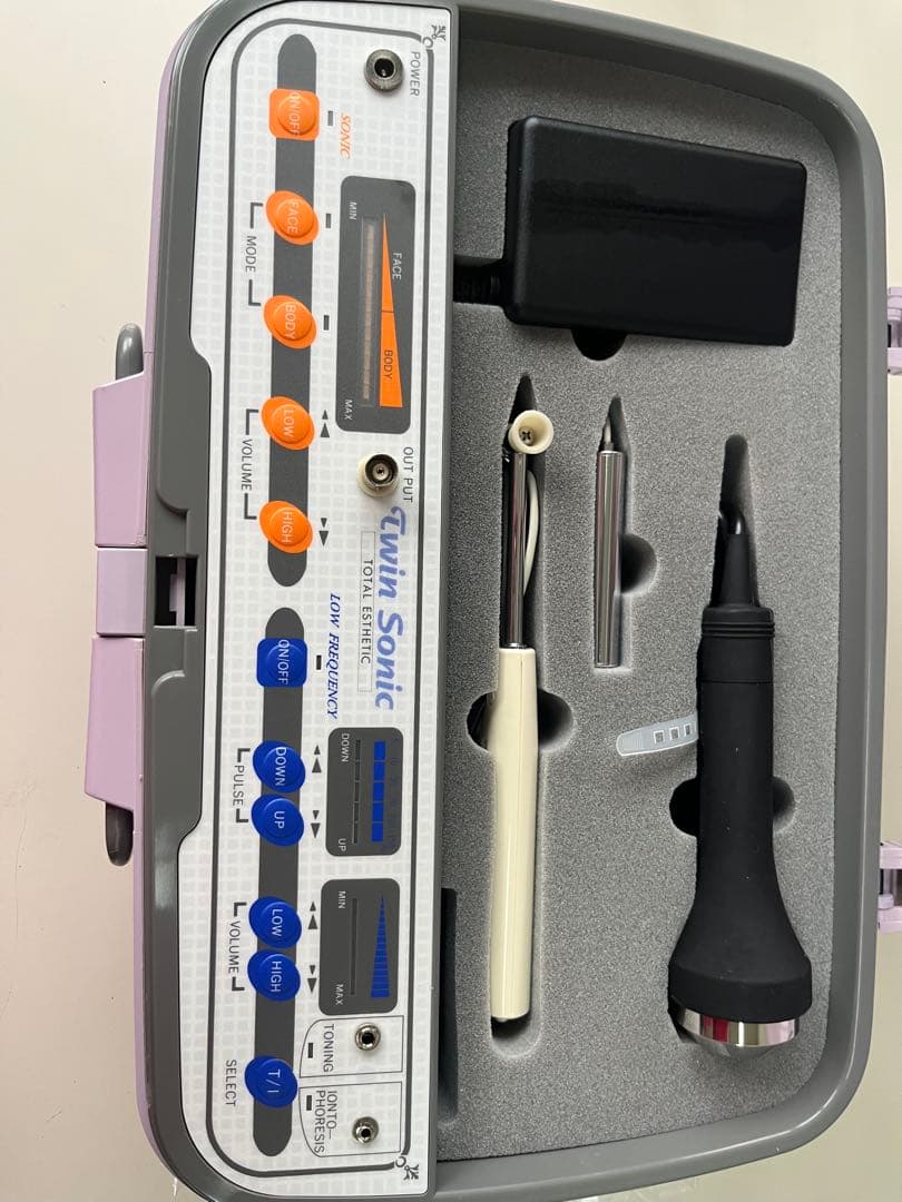 Twin Sonic 超音波美容器