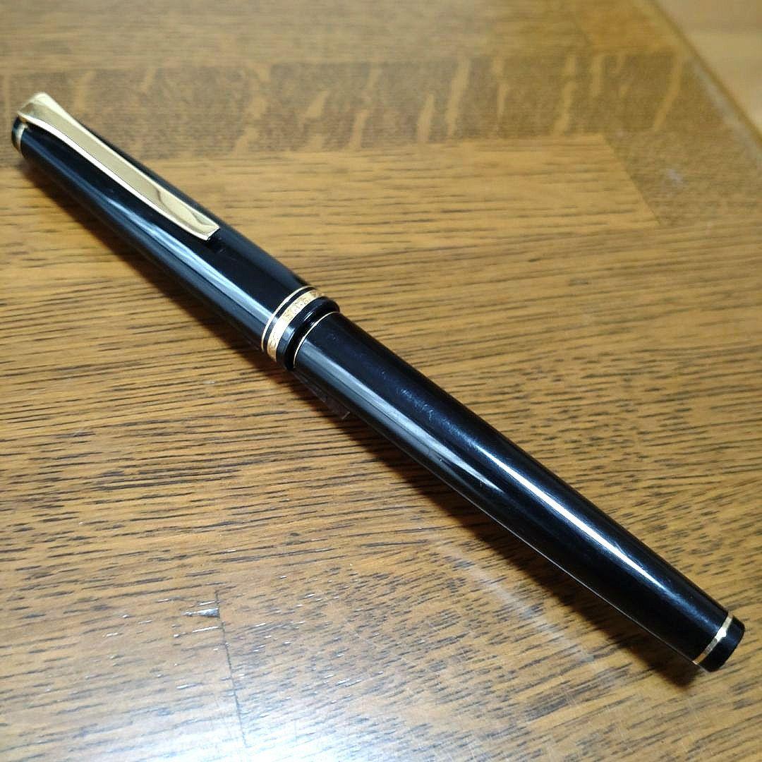 パイロット エラボー（ELABO） 万年筆 金色装飾 14K