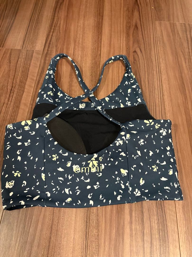 emmi yoga ネイビー　ブラ＆レギンスセット