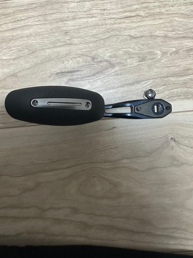 25ソルティガ 300HL ハンドル