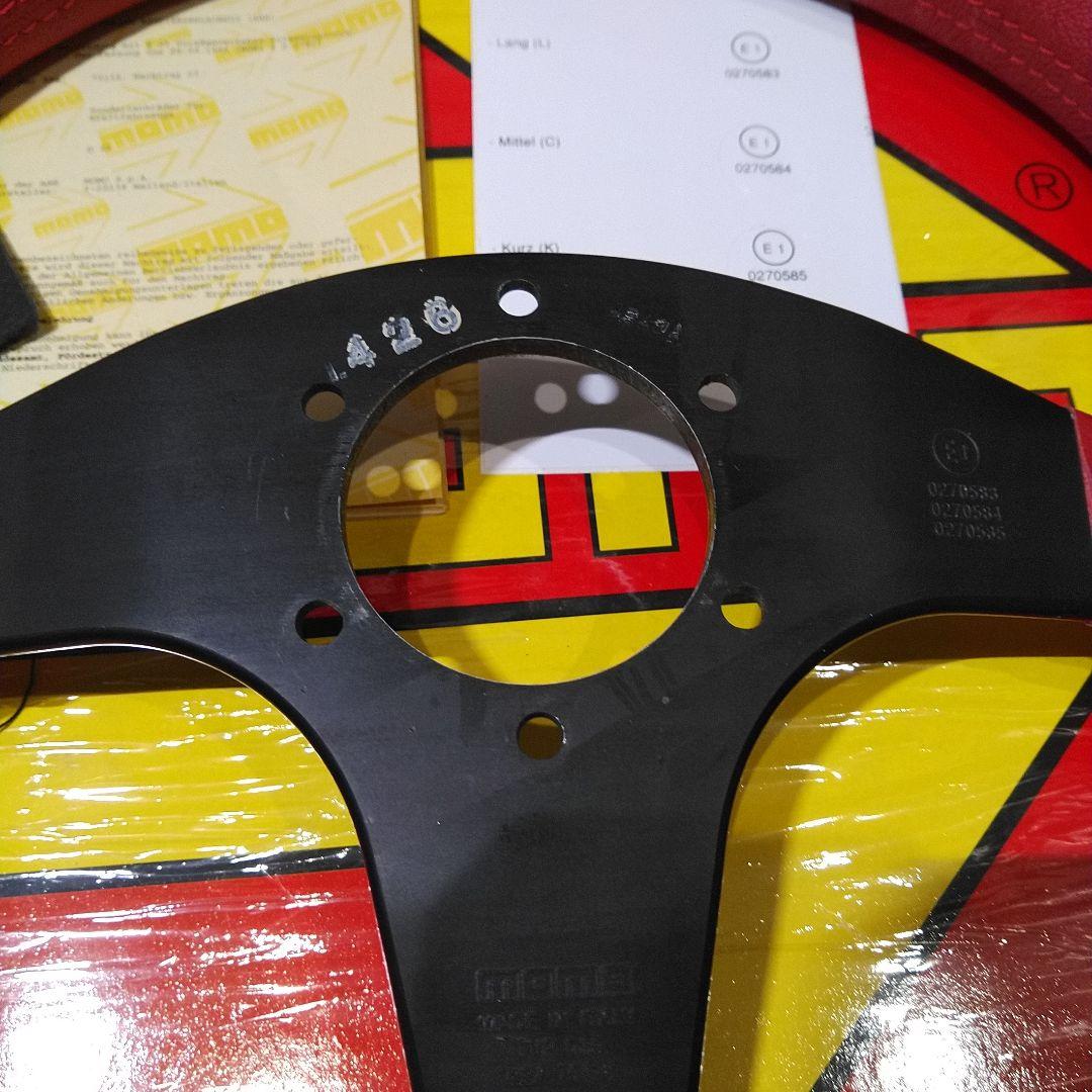 モモ momo コルセ corse レッド ステアリング