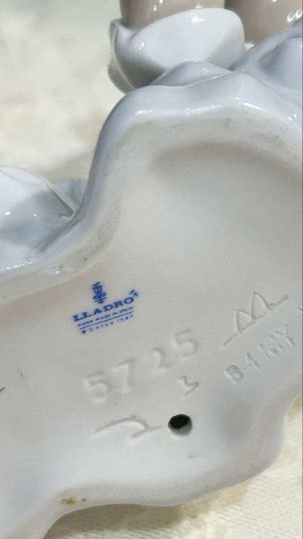 【訳あり】リヤドロ LLADRO フィギュリン 2体セット（花欠け・手破損あり）