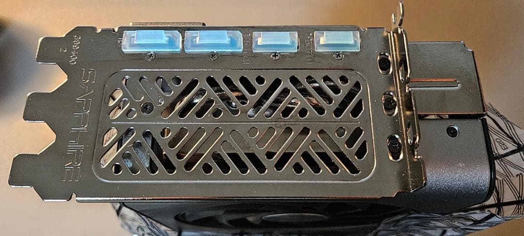 グラフィックボード・グラボ・ビデオカード Sapphire nitro+ Radeon RX 7700 XT GPU