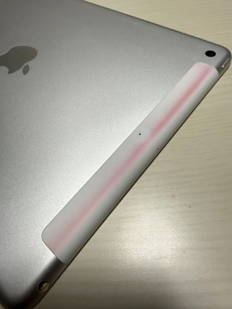 Apple iPad (第6世代) 128GB Wi-Fi セルラーモデル