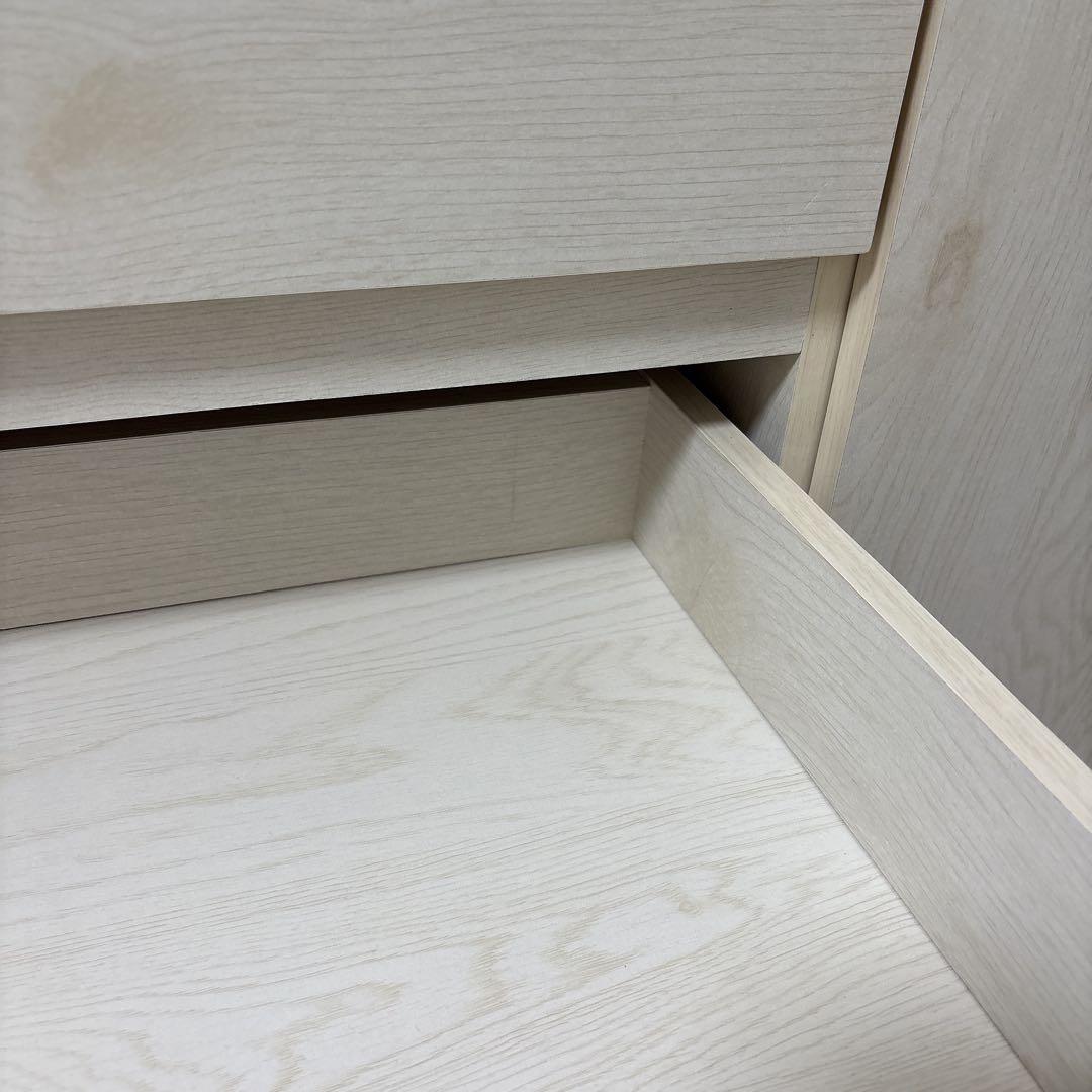 ニトリ 木製キャビネット 4段引き出し 2扉 漫画 オタ活