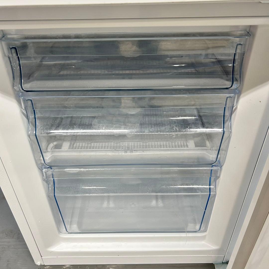 534 冷蔵庫　小型　200L弱　右開き　極美品　22年製　小型　洗濯機も有