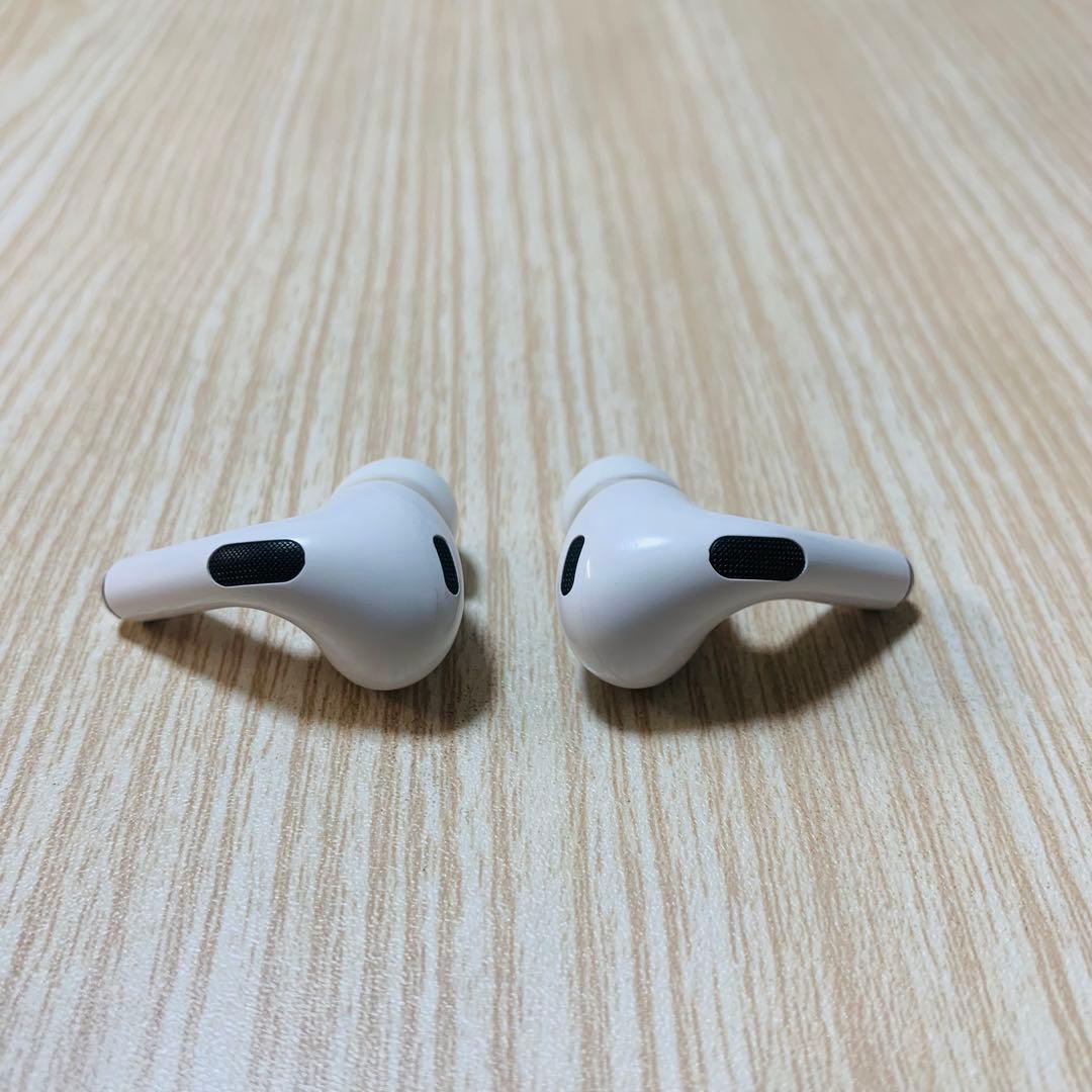 美品完品AirPods Pro 第二世代 本体(Lightning)