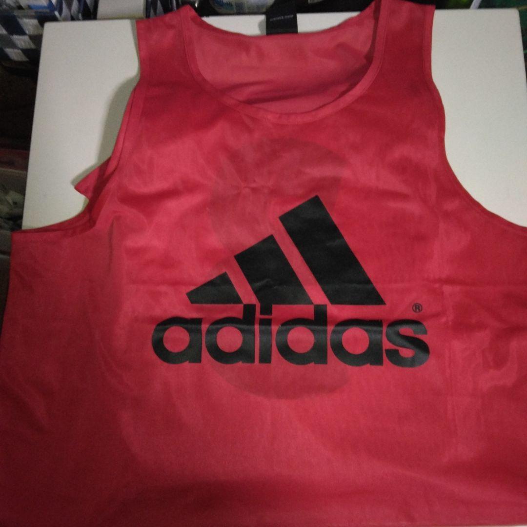 adidas レッド ゲームベスト:7マイセット: L:背番号付き。