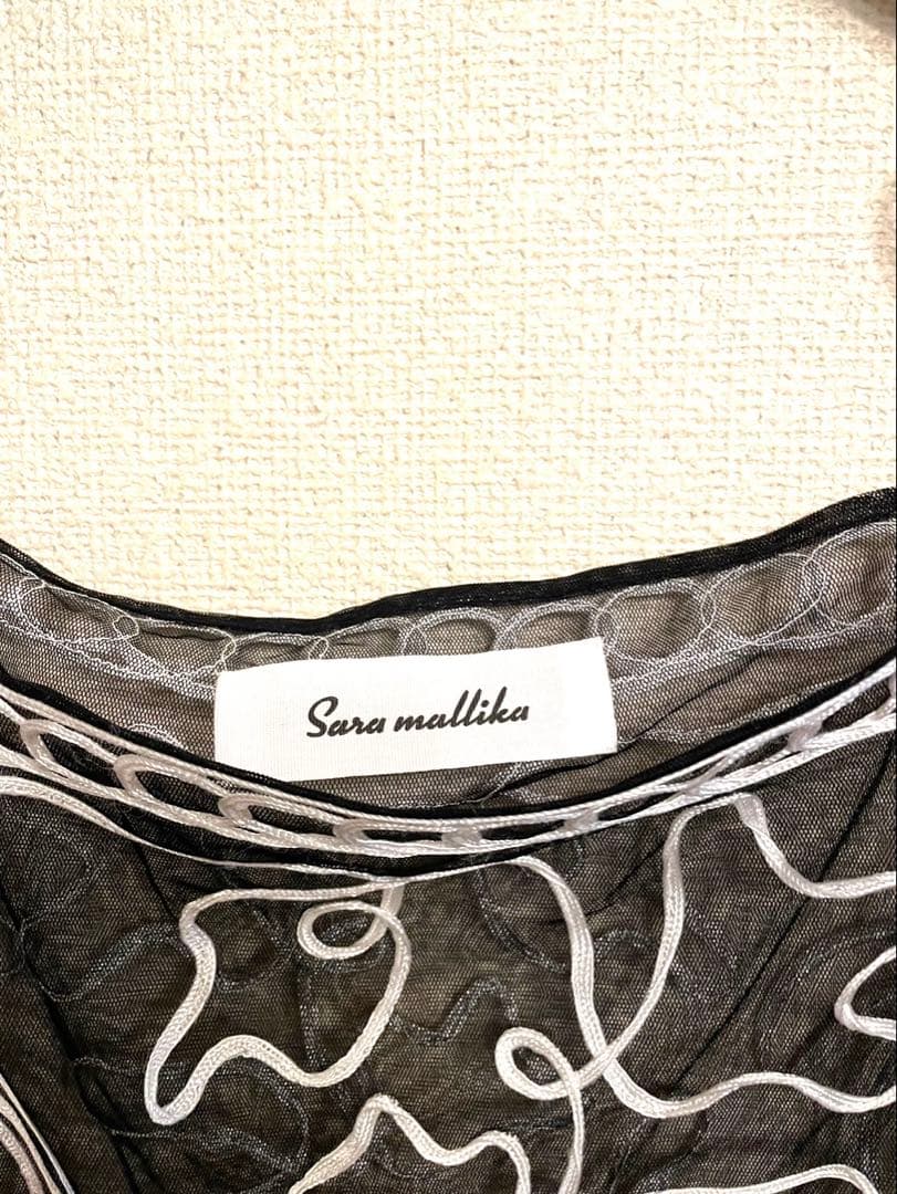 値下げ‼️Sara Mallika チュールテープエンブロイダリーキャミソール