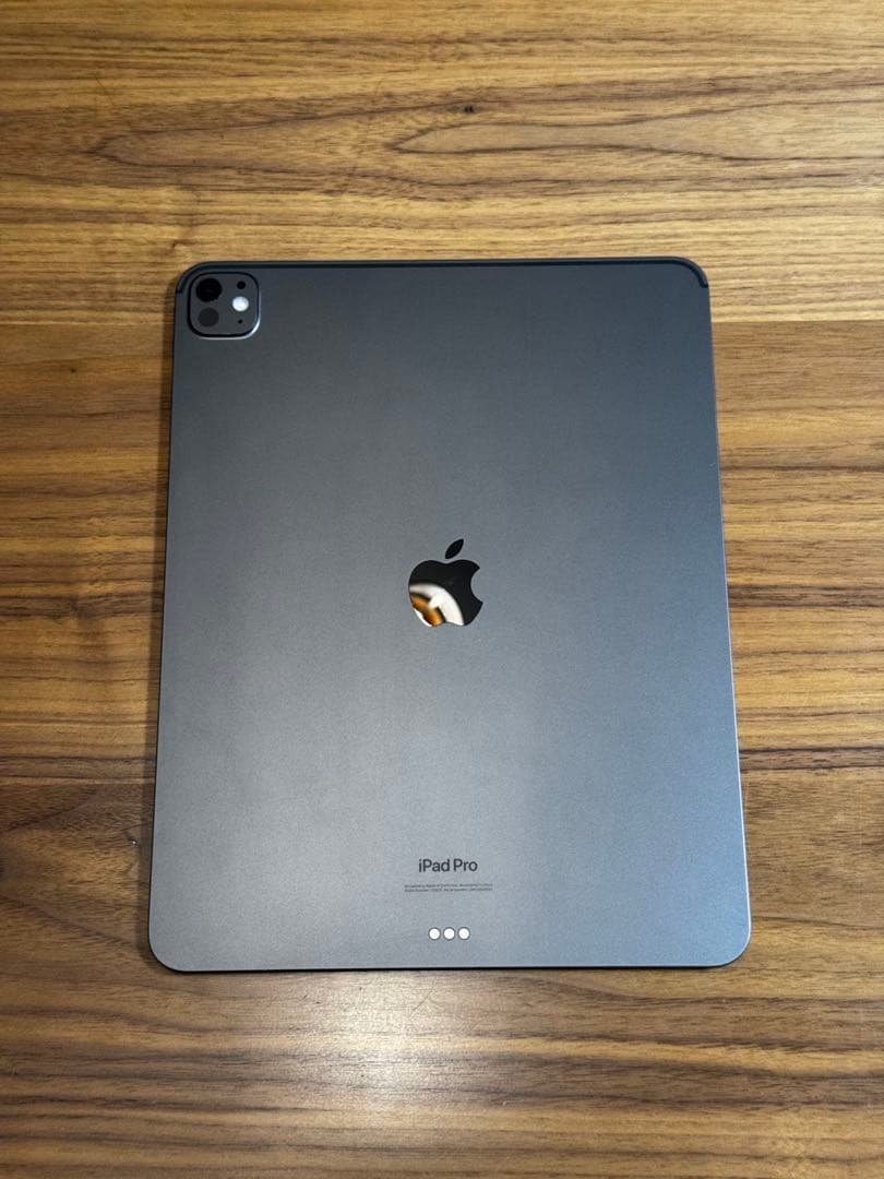 iPad Pro13インチ(M4・512GB・WiFiモデル)+USキーボード