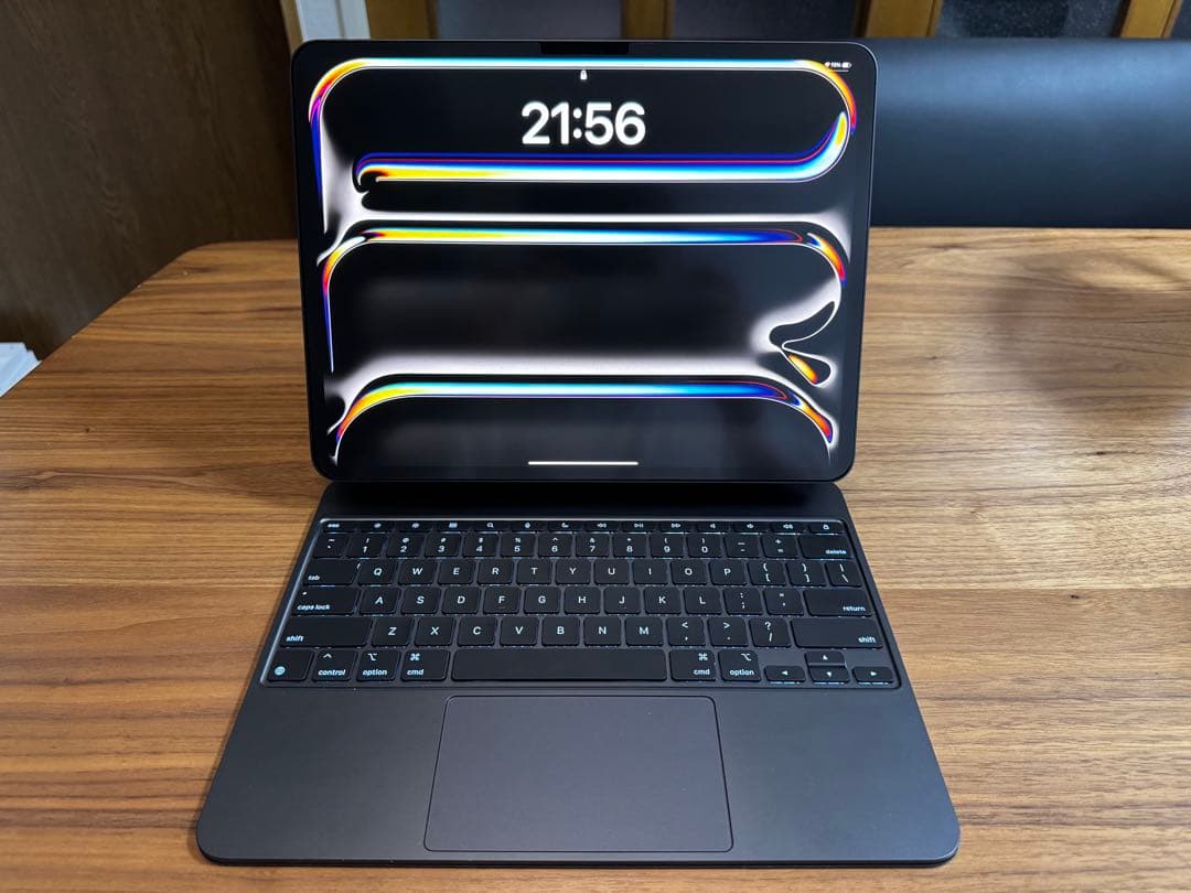 iPad Pro13インチ(M4・512GB・WiFiモデル)+USキーボード