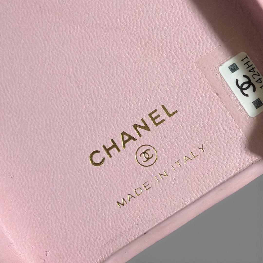 【CHANEL】シャネルiPhone14proケース☆マトラッセ キャビアスキン
