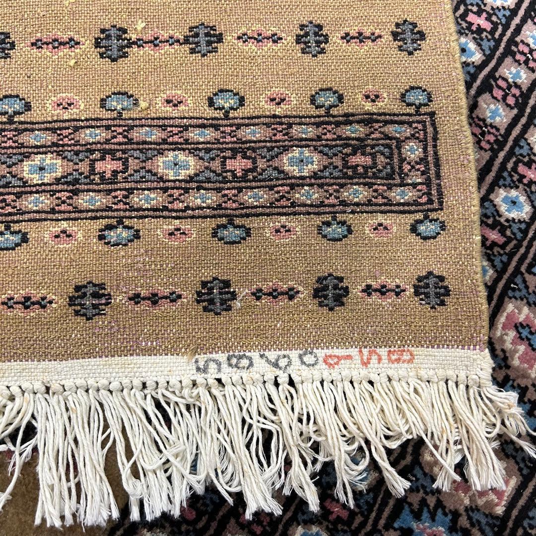 パキスタン絨毯　ラグ　手織り絨毯　ペルシャ絨毯