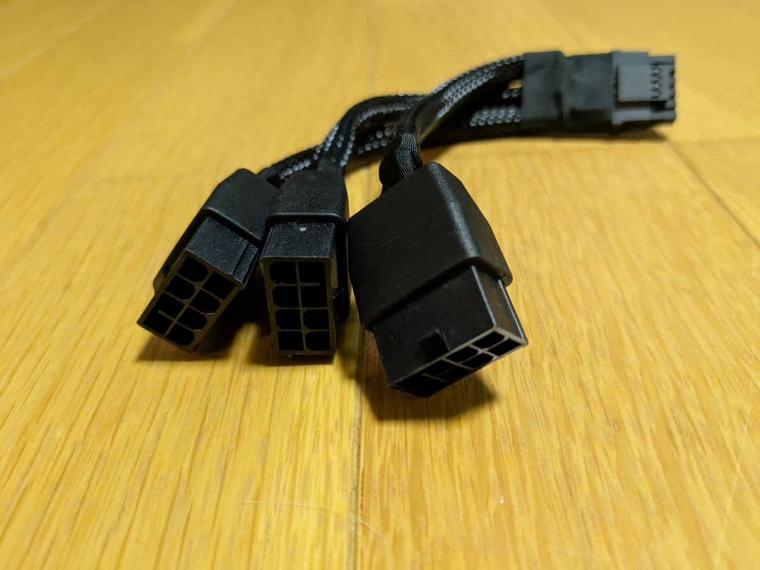 グラフィックボード・グラボ・ビデオカード ZOTAC GAMING GeForce RTX 4070 Ti Trinity