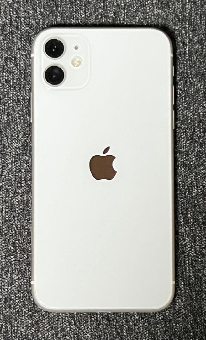 Apple iPhone11 64GB ホワイト 白 docomo ドコモ