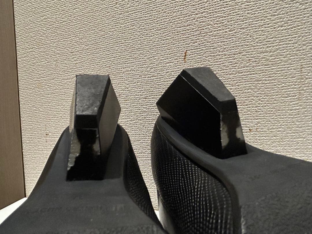 ユナイテッドヌード　ブラックアンクルブーツ