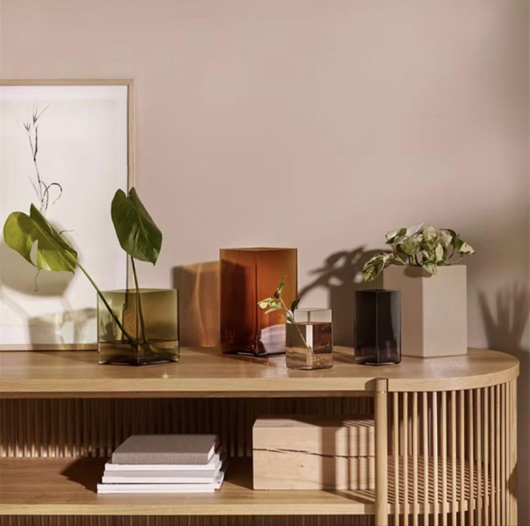 新品  イッタラ ルーツ 花瓶 ベース リネン アルヴァアアルト