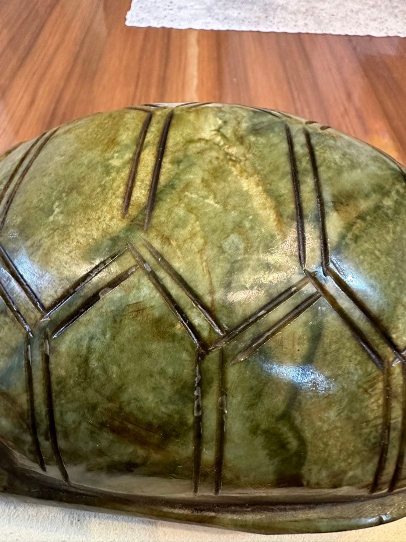 Z-456 天然玉石　古玉　大型　亀　老玉　河磨玉　置物　風水　縁起物　金運