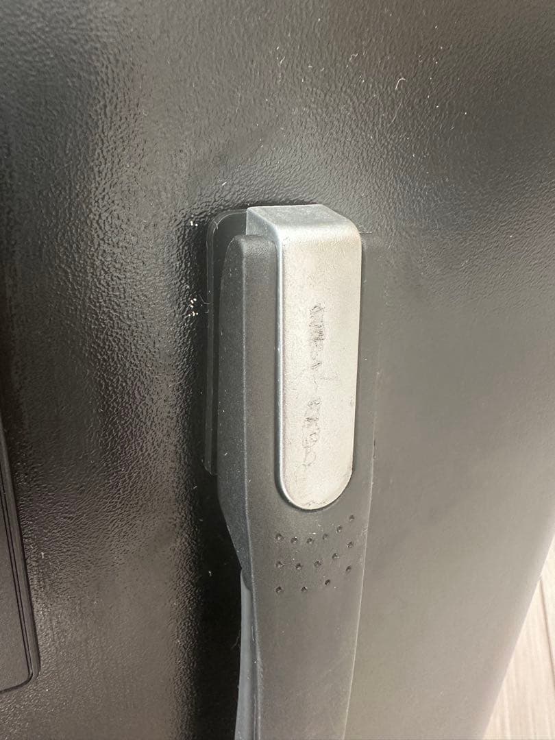 子どもが乗れる キャリーケース ホワイト×ブラック　機内持ち込み可