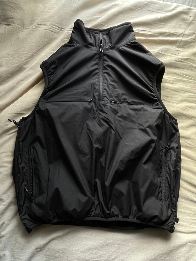 【完売品】TECH REVERSIBLE PULLOVER PUFF VEST