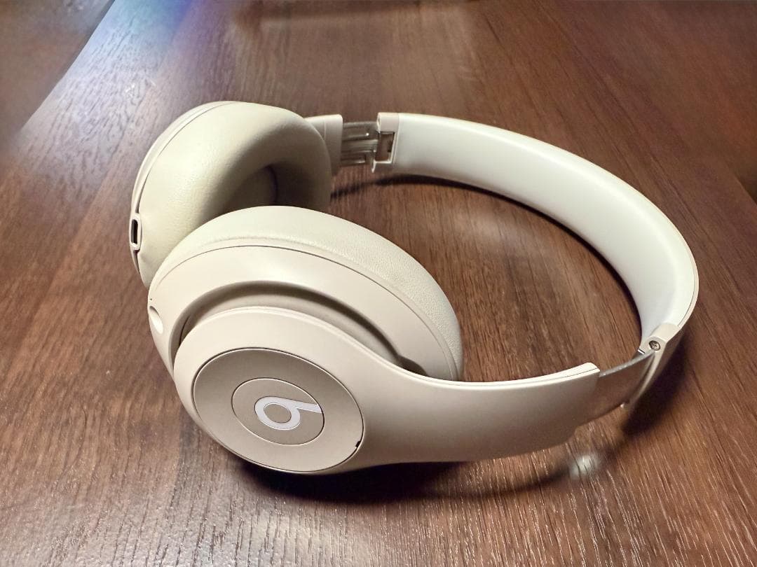 美品　Beats Studio Pro サンドストーン　AppleCare+付き