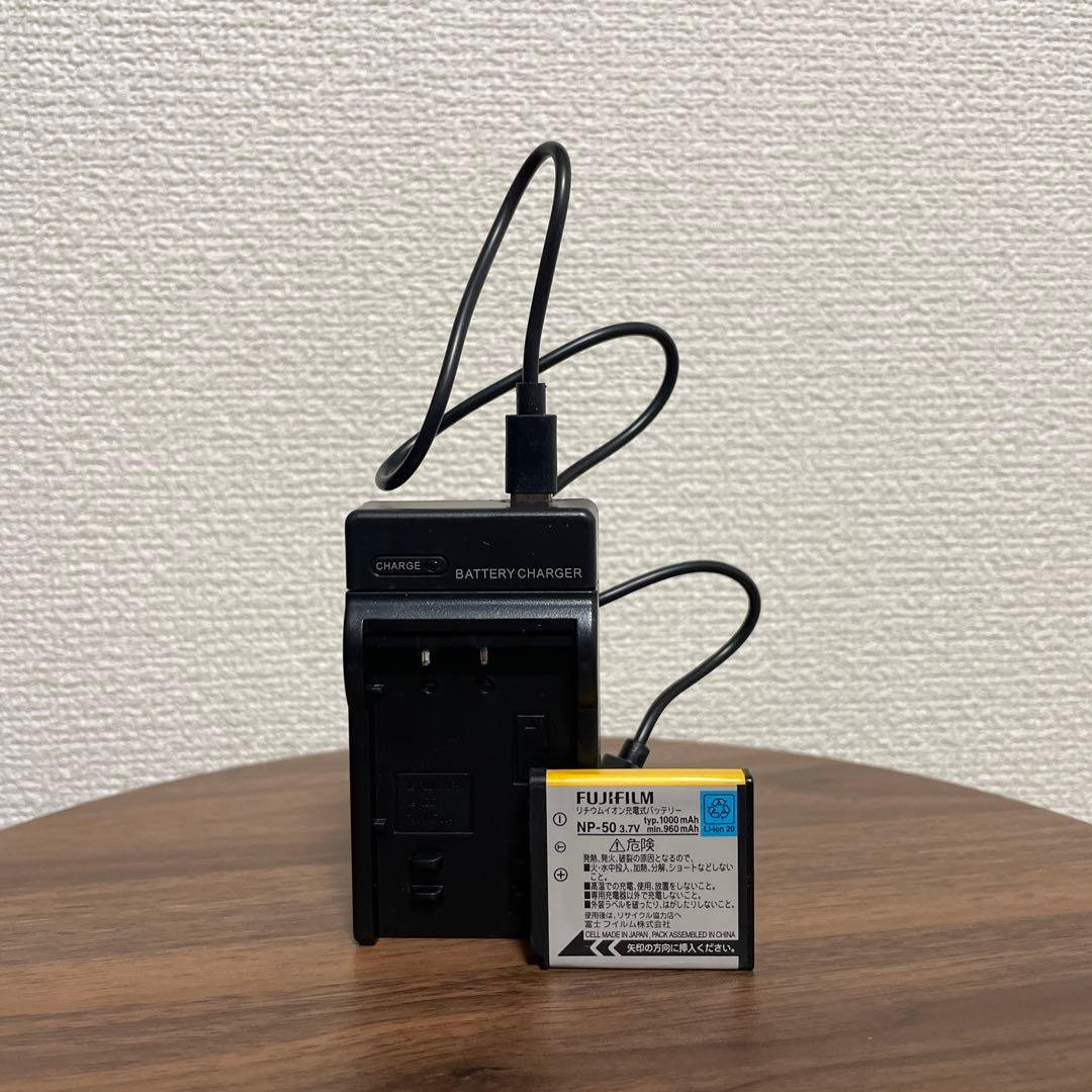 【オールドコンデジ】 FUJIFILM FinePix F60fd