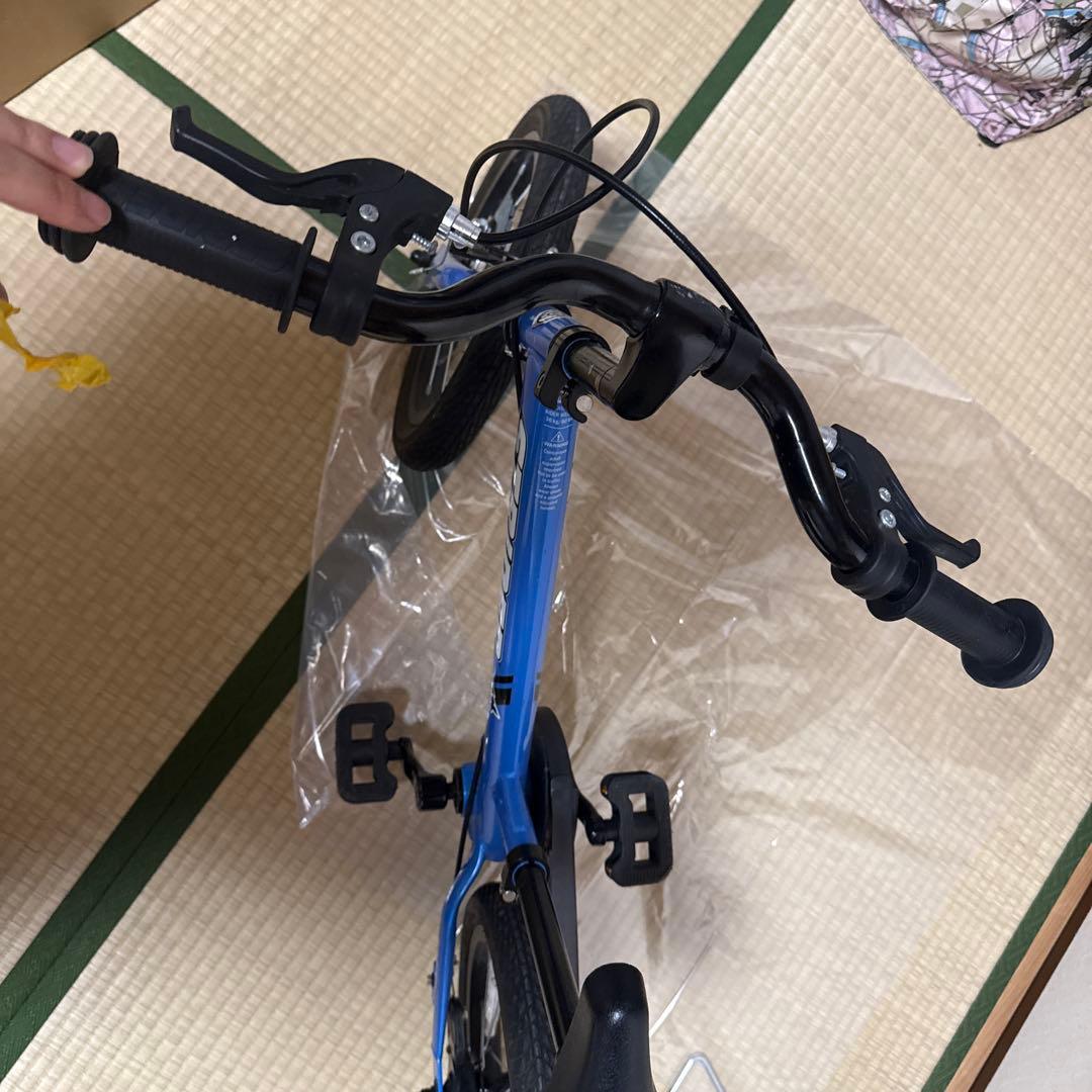 STRIDER バランスバイク 青　14X ペダルあり