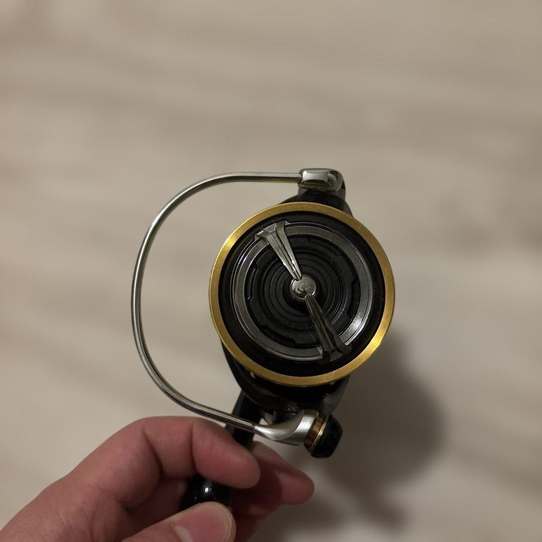 超美品　ダイワ DAIWA LEGALIS レガリス LT5000D-CXH