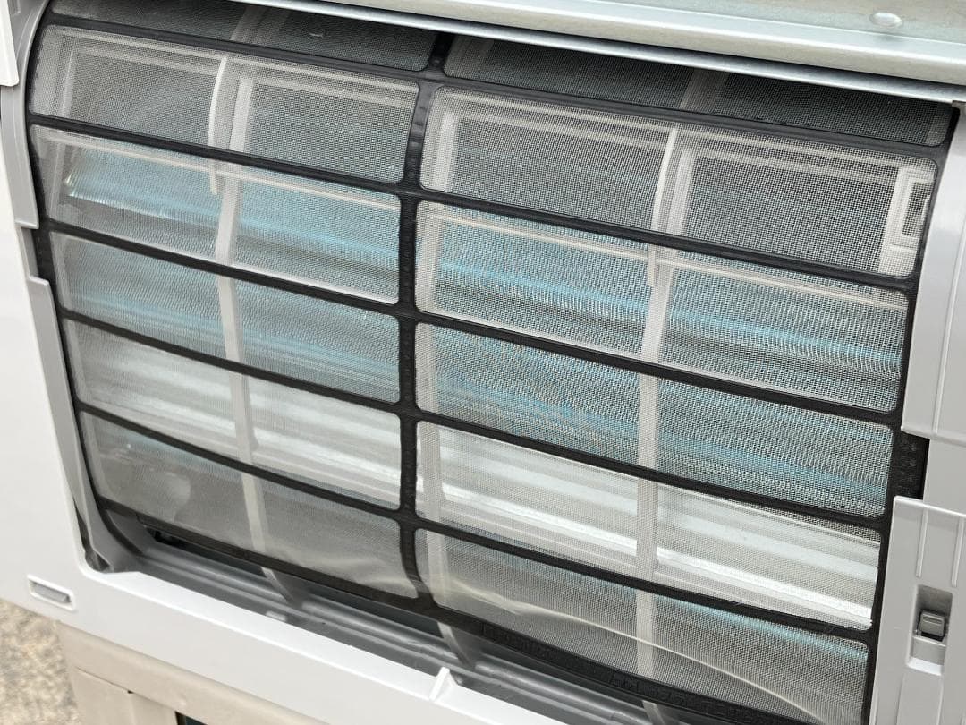 愛知岐阜/送料込★東芝　2.2ｋWエアコン６畳用　RAS-F221E7R　20年