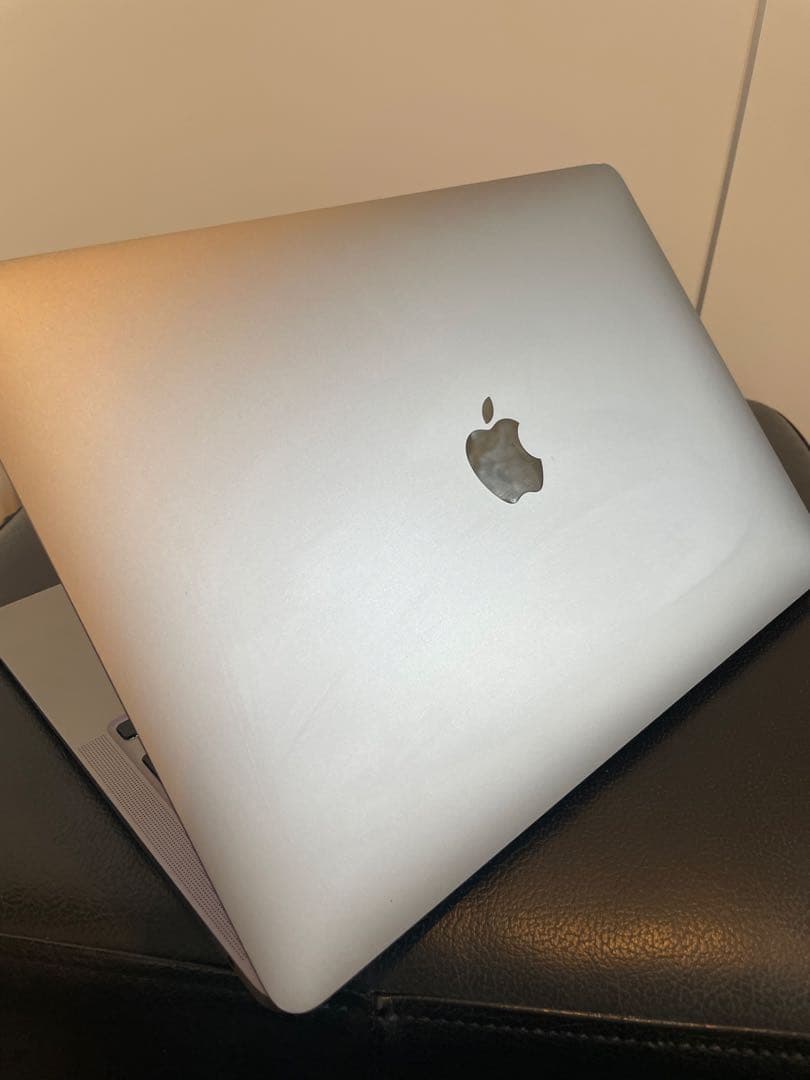 MacBook Air（初期化済） MGN63J/A 電池最大容量96%