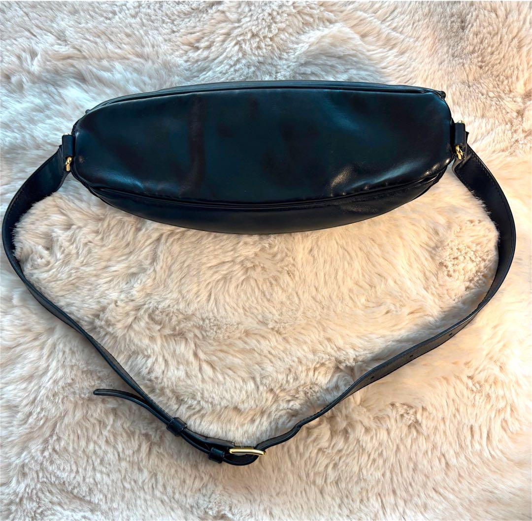 極美品✨CELINE セリーヌ　ブラック オールレザー ショルダーボディバッグ