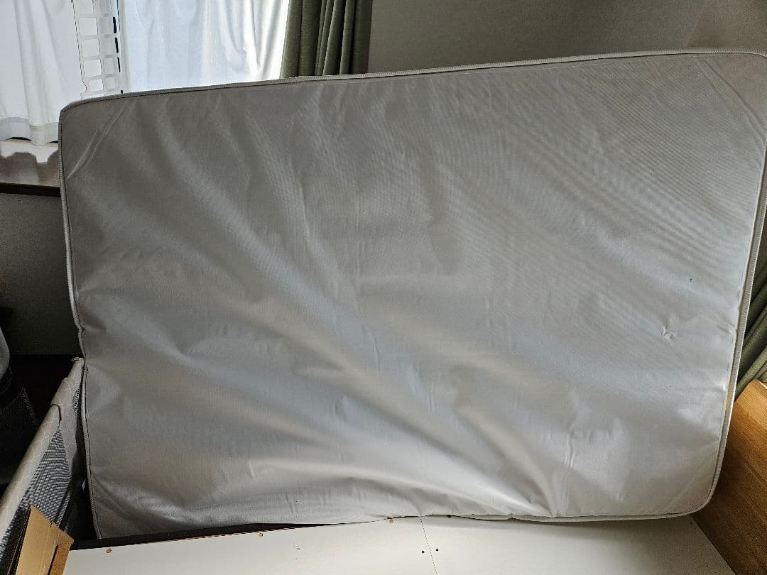 ニトリダブルベッド　マットレス、シーツ3枚付 (カイト3 DBRフカヒキ31)