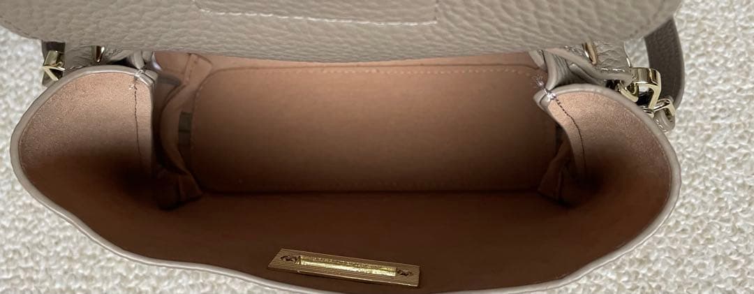 ヘイニ ベイビーマロエ 本革 ショルダーバッグ 2way グレージュ