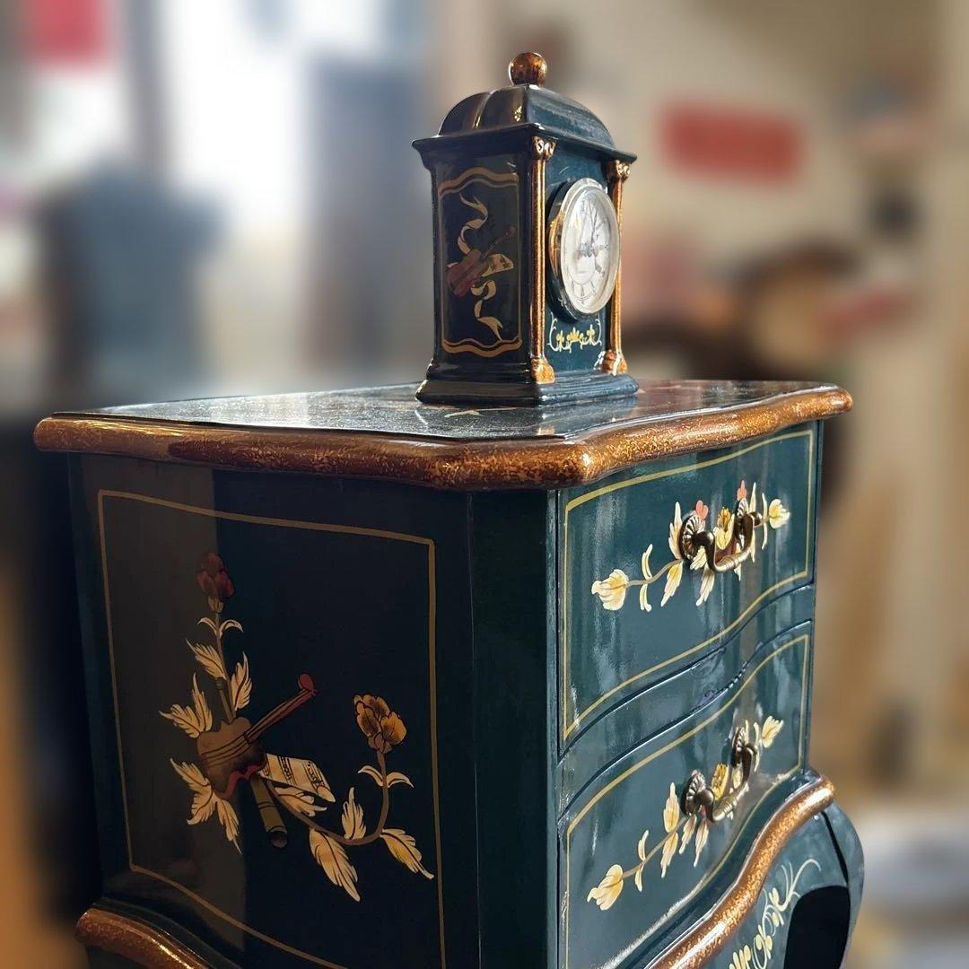 ロココ調チェスト ダークグリーン 2段引き出し　時計付き