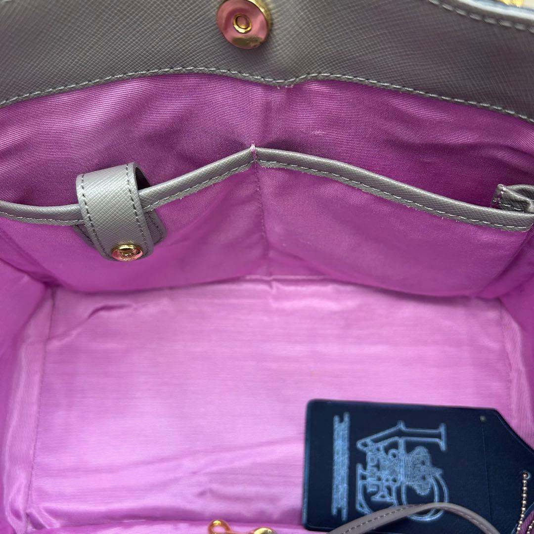 未使用　A.D.M.J　ショルダーバッグ　レザー　濃紺色　ロゴ　自立　斜め掛け◎