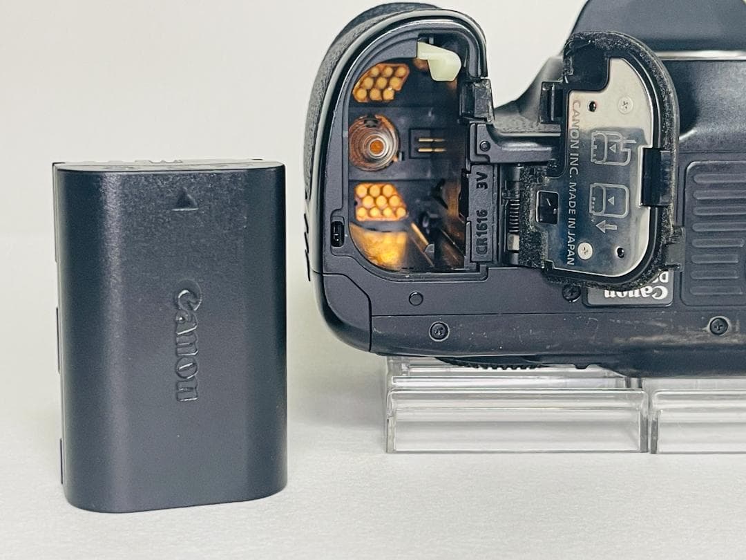 Canon キヤノン EOS 7D デジタル一眼レフ カメラ 動作未確認