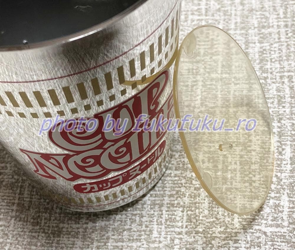 非売品　カップヌードル型　オルゴール　宇多田ヒカル　First Love　日清