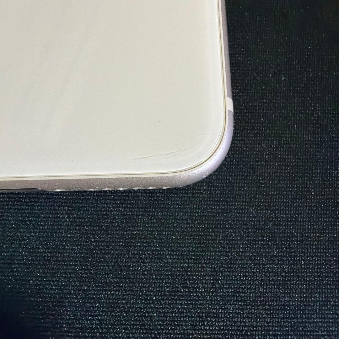 iPhone SE第三世代 スターライト 256GB