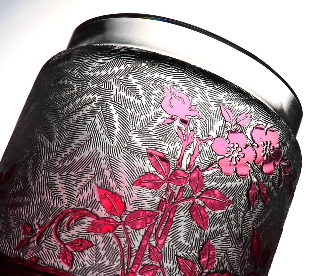 オールド・バカラ 桃色被せガラス 野薔薇 蓋物 ボンボニエール エグランチエ