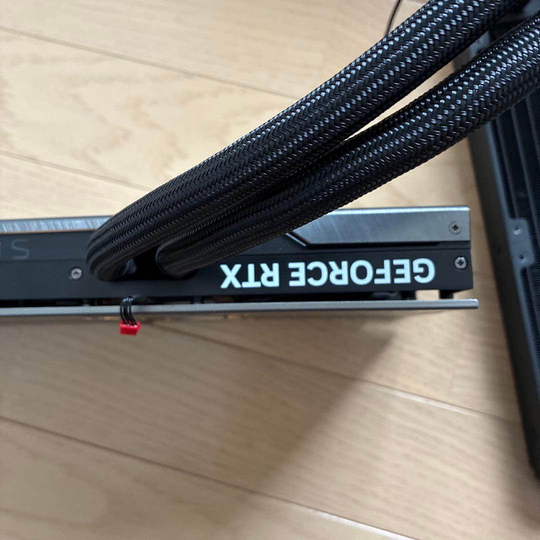 MSI RTX 4090 ヒートシンク　ファン　バックプレート　LED 水冷