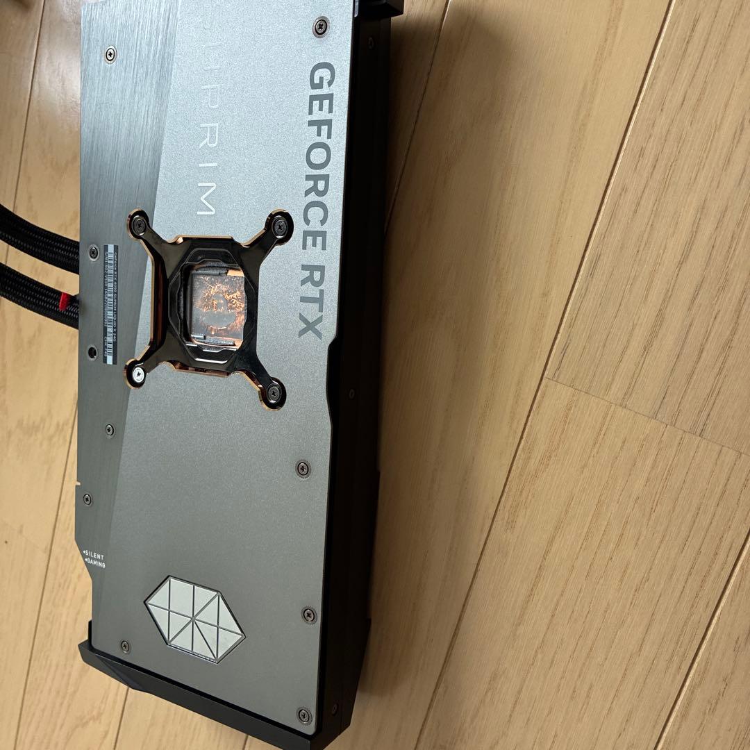 MSI RTX 4090 ヒートシンク　ファン　バックプレート　LED 水冷