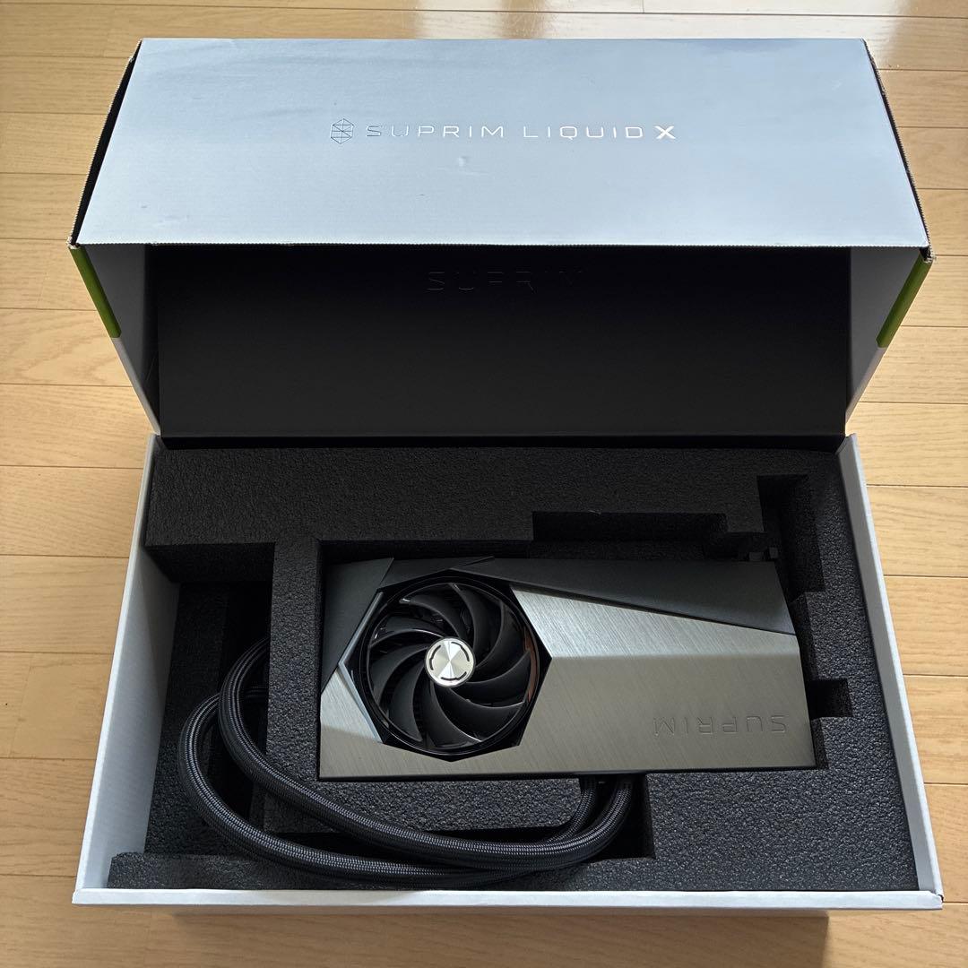 MSI RTX 4090 ヒートシンク　ファン　バックプレート　LED 水冷