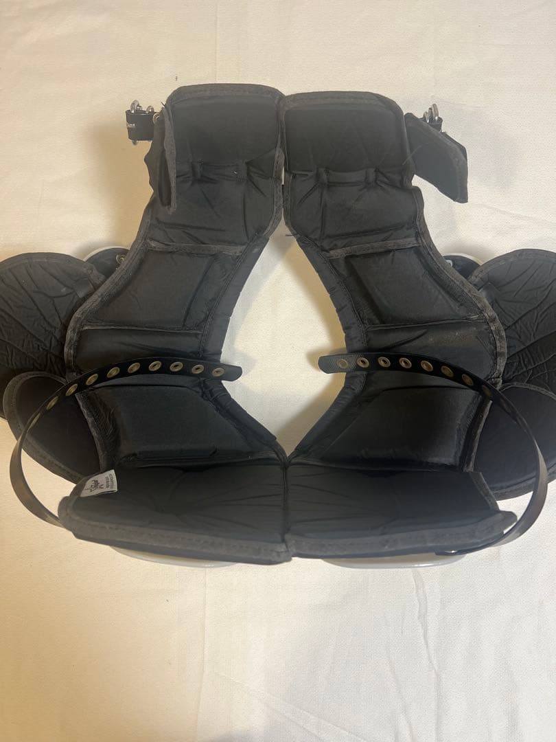 DOUGLAS製　25 XSショルダーパッド　サイズ16-17インチ