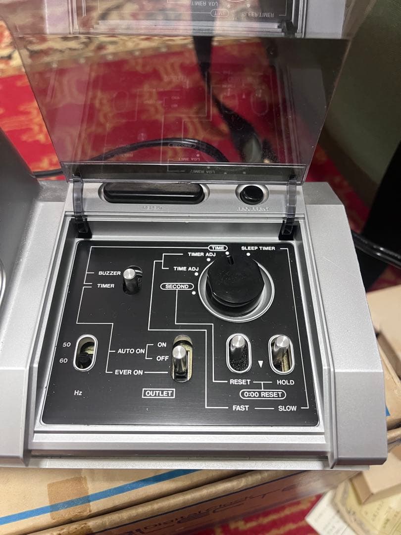 Messer デジタル置時計 シルバー　全電子式オーディオタイマー
