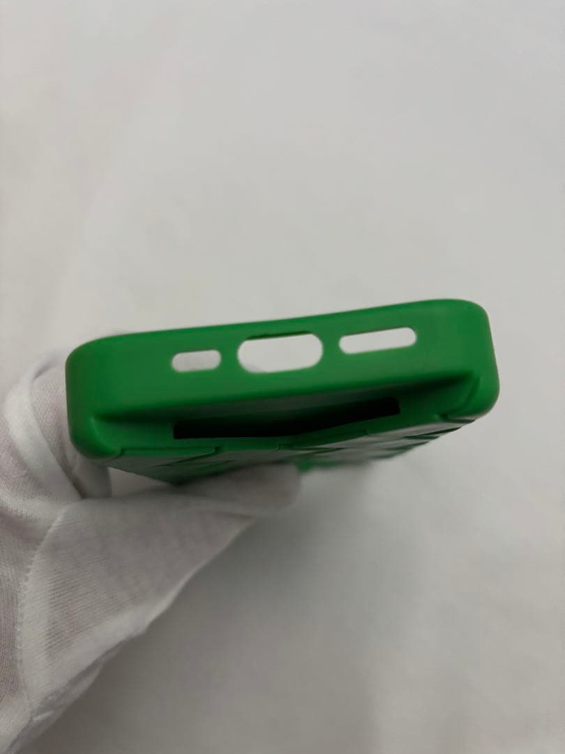 ボッテガヴェネタ　13proケース