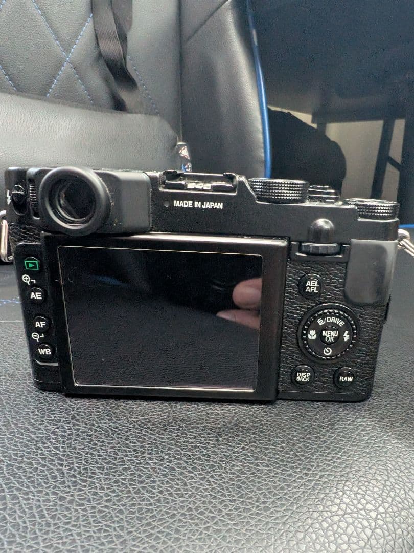 Fujifilm X10 コンパクトデジタルカメラ