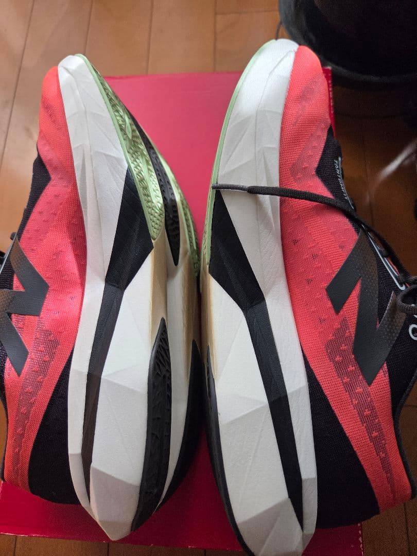 フューエルセルスーパーコンプエリートV4