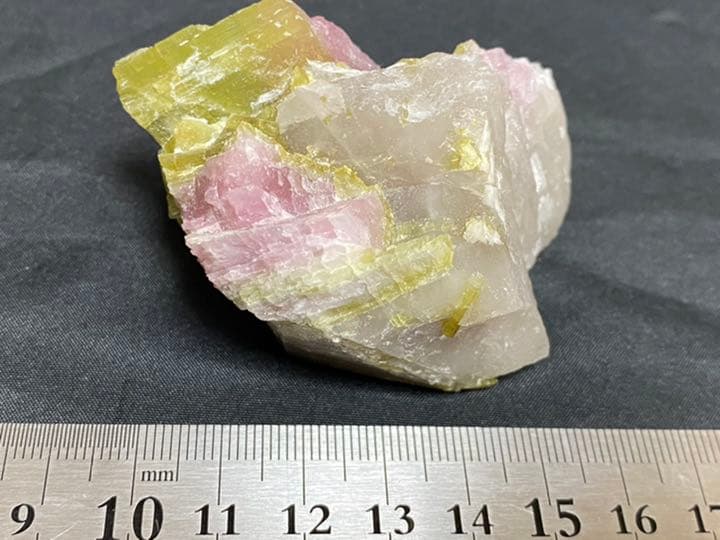 トルマリン　136g