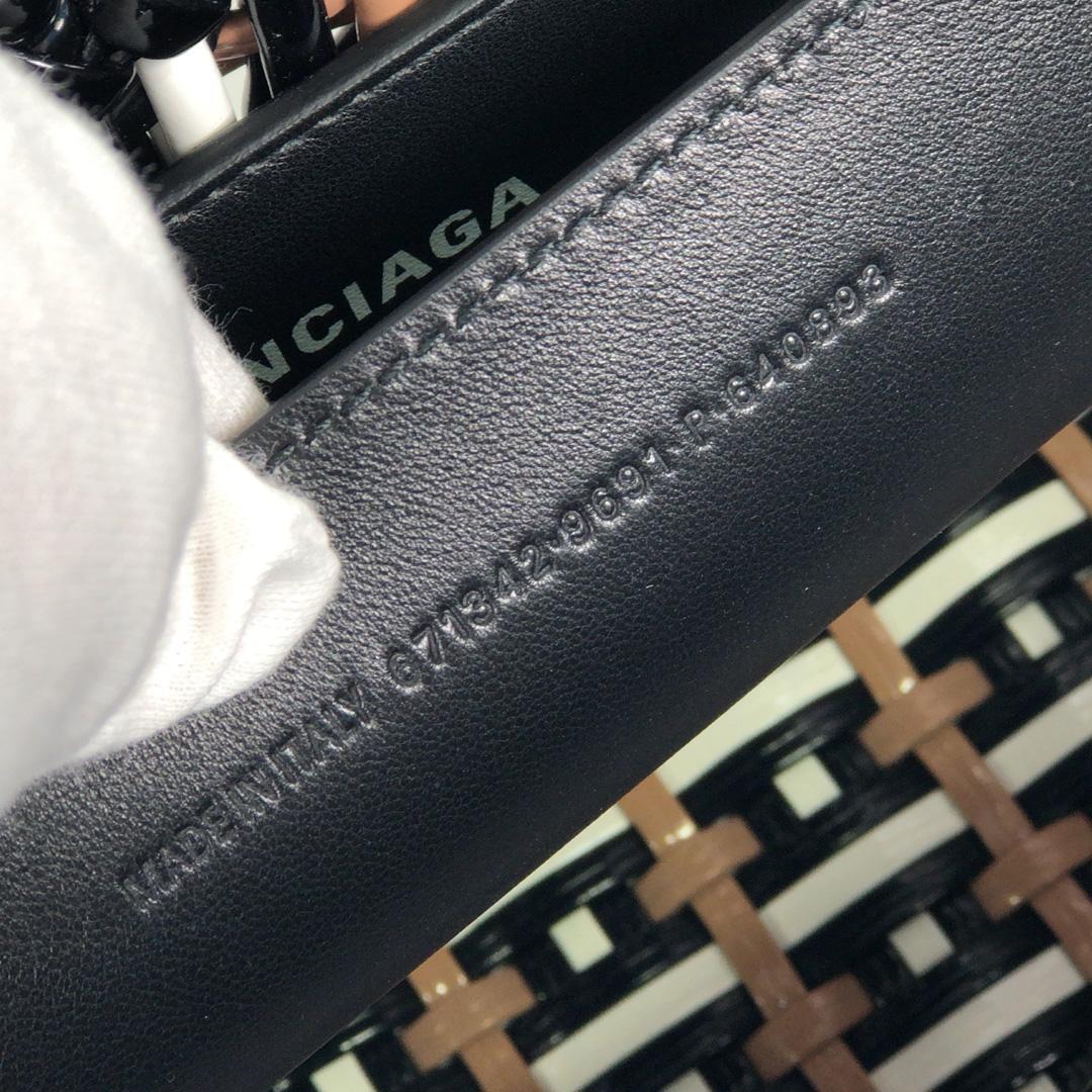 極美品 バレンシアガ　ビストロXS ストラップ付バスケット 671342