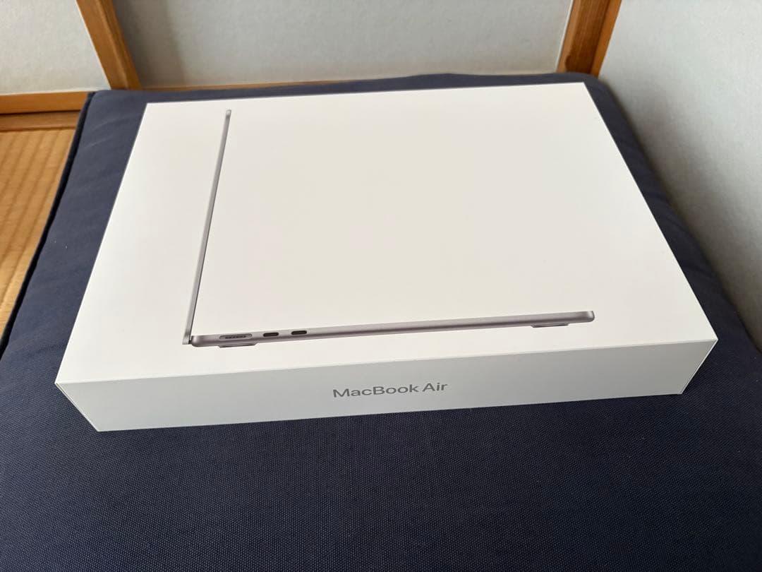 MacBook本体 MacBook Mac M2 16GB 256GB 2022
